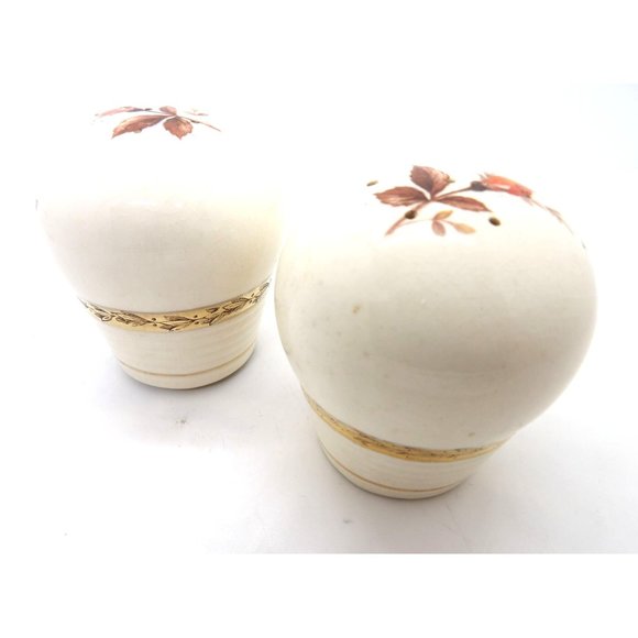 Vintage Ceramic Salt and Pepper Shakers with Gold Trim preowned - Picture 2 of 3